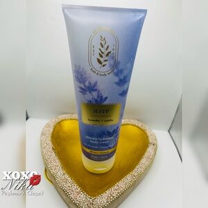 Bath & Bodyworks Aromatherapy  Lavendar Vanilla Body Cream